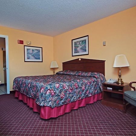 Western Motel Fitzgerald Extérieur photo