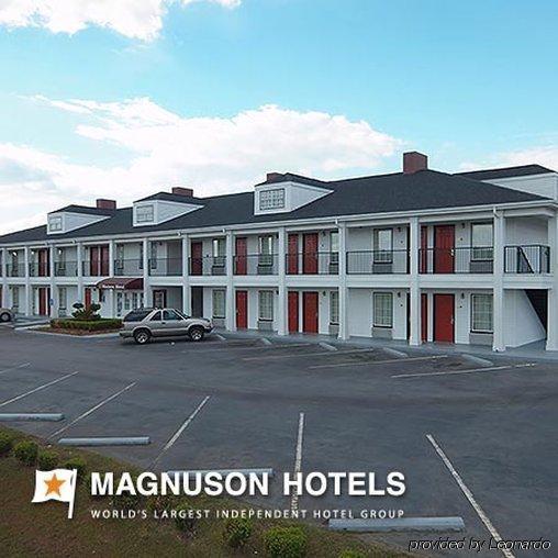 Western Motel Fitzgerald Extérieur photo
