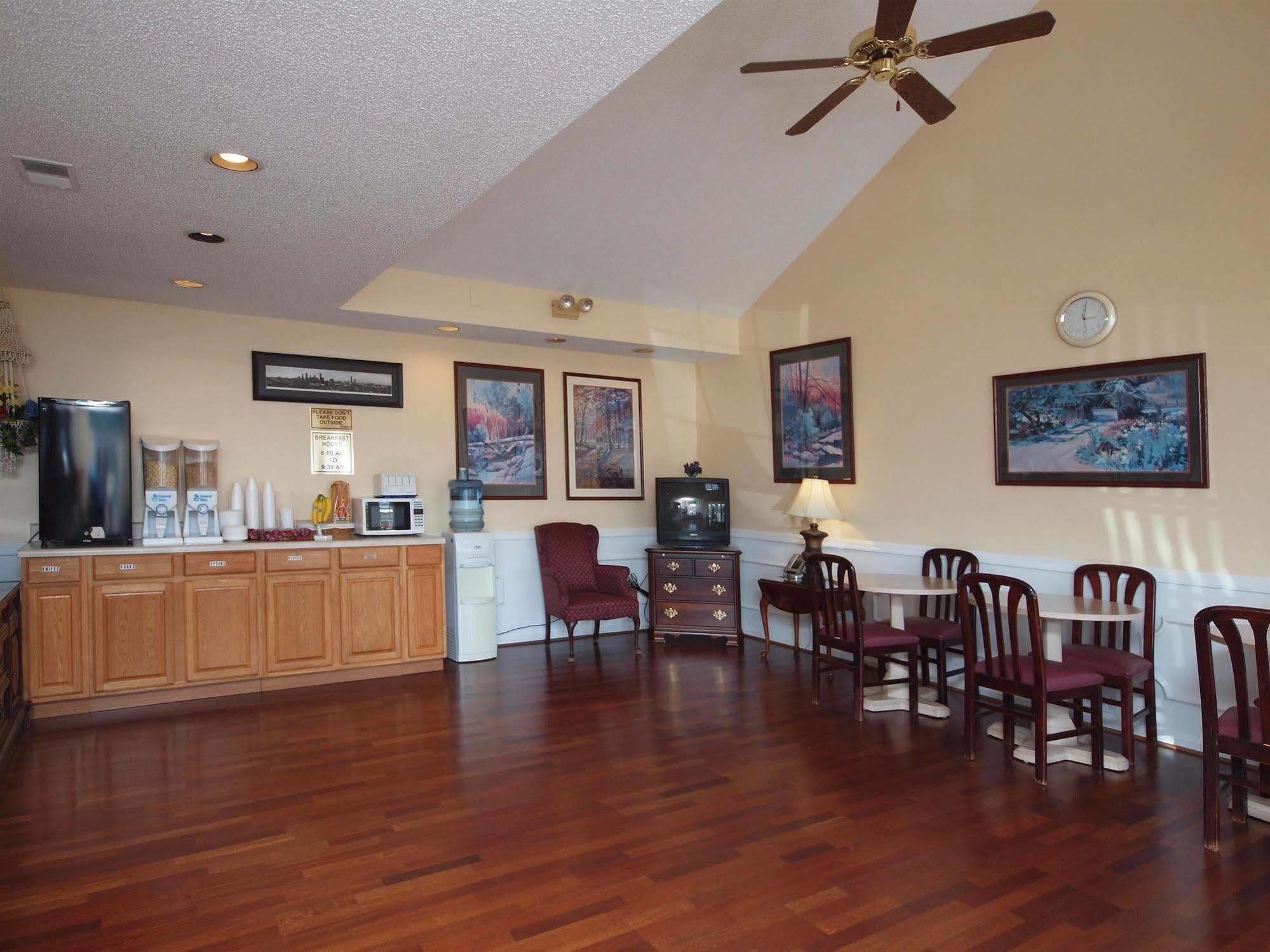 Western Motel Fitzgerald Extérieur photo